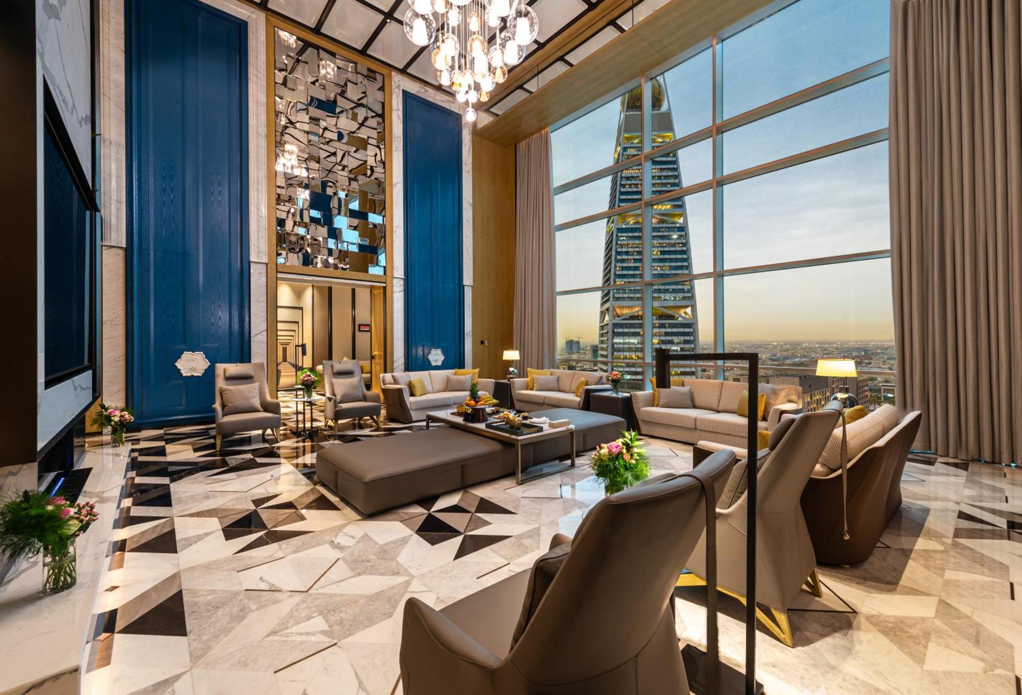 Narcissus The Royal Hotel Riaad Buitenkant foto The living room of the Presidential Suite