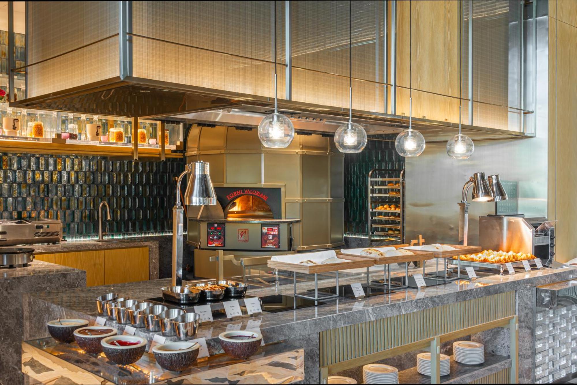 Narcissus The Royal Hotel Riaad Buitenkant foto The kitchen at the restaurant